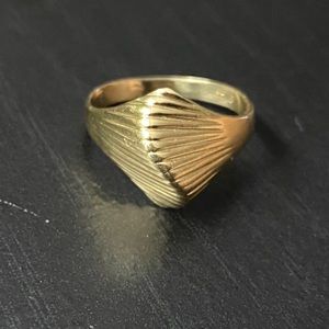 Solid 14k Gold Ring Size 7.5